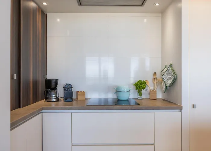 Lecomte - Soft Sands Living 209